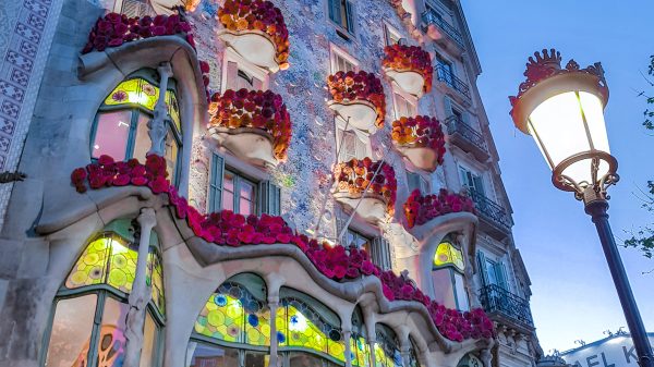 A Deluxe Vacation in Barcelona Experiencing Opulence and Splendor